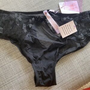 New with tags Savage X Fenty Black High Cut Panty, 2X